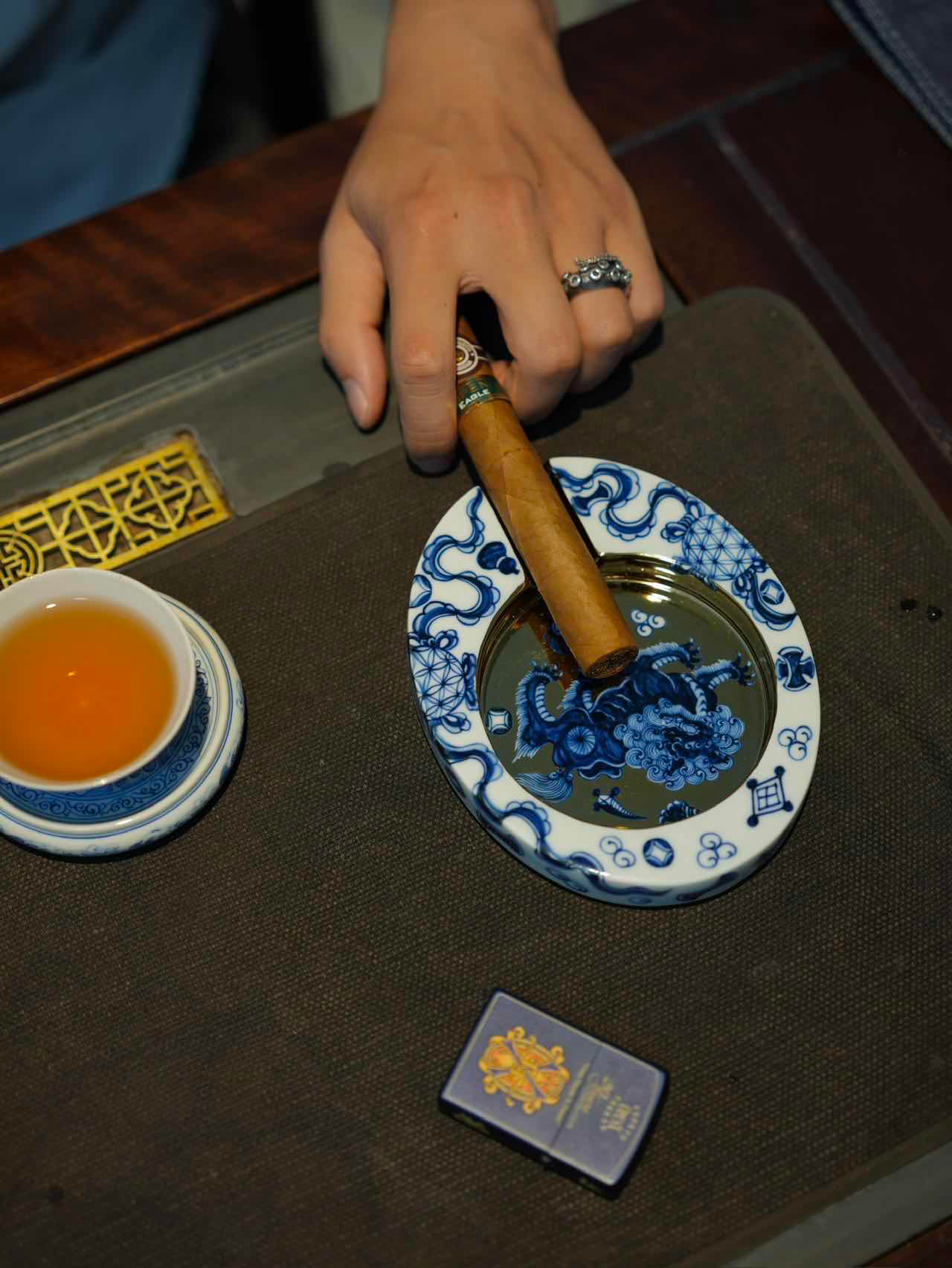 祥瑞金辉椭圆，陶瓷雪茄缸产品照片