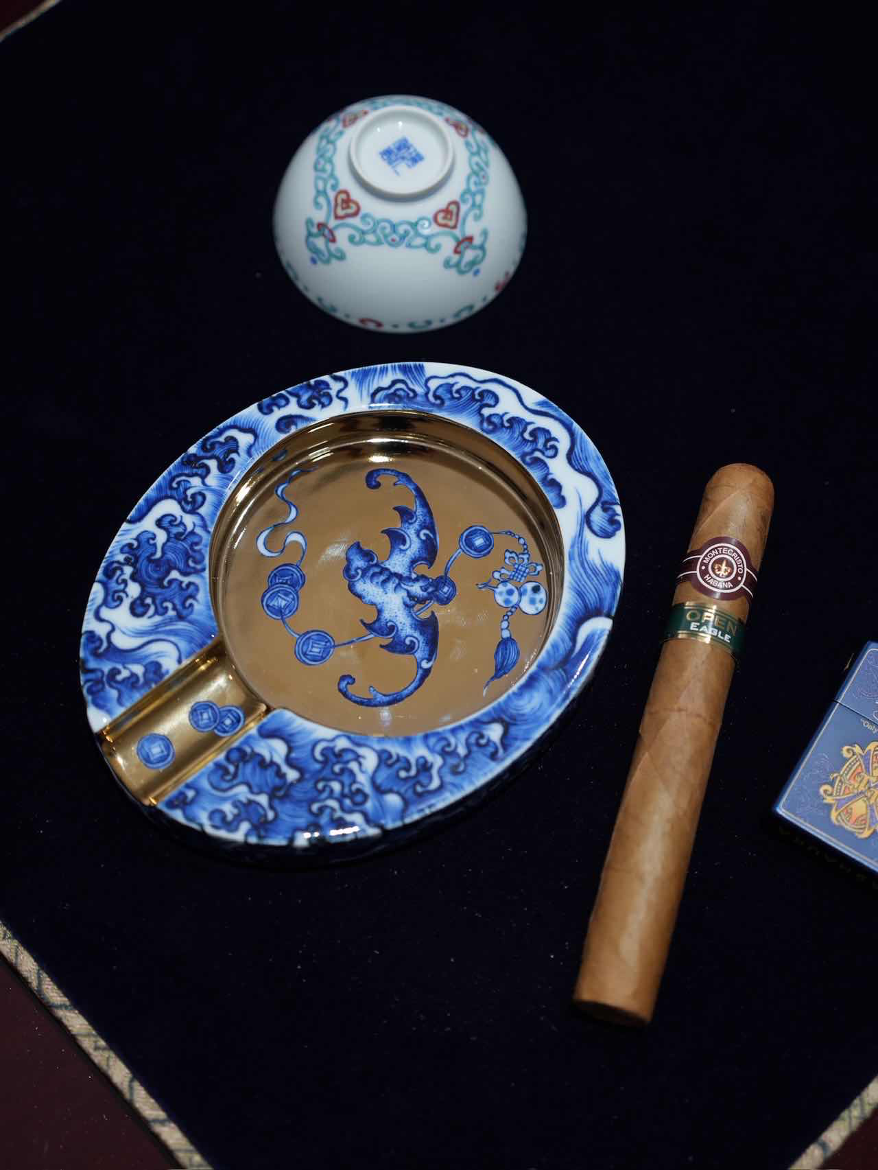 福海八方椭圆，陶瓷雪茄缸产品照片