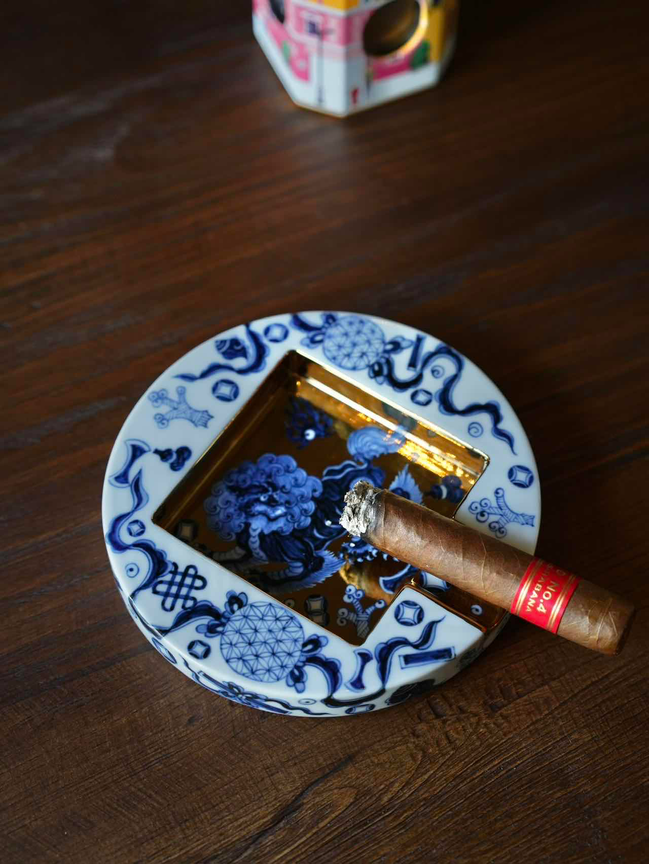 祥瑞金辉圆方，陶瓷雪茄缸产品照片